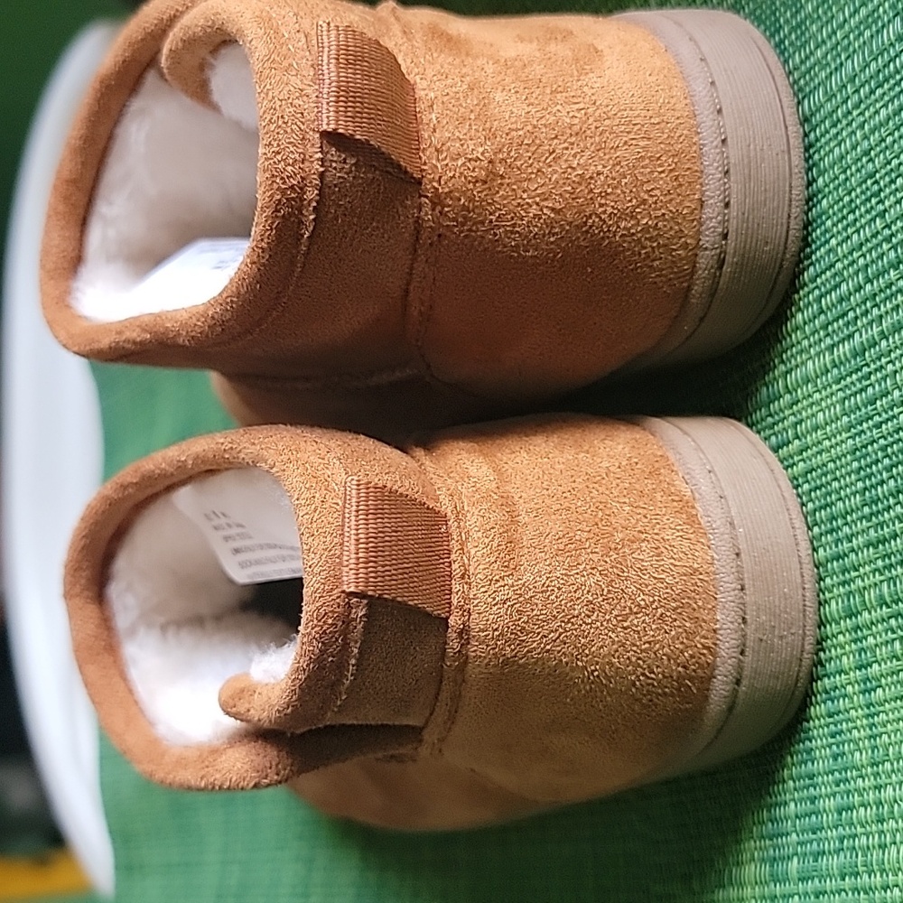 Jumping Beans Brown Kids Slippers - Picture 2 of 6